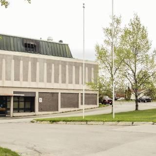 Irving West Hotel Gander Exterior photo
